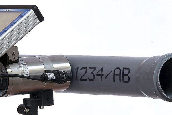 Large character on the pipe Inkjet Coding